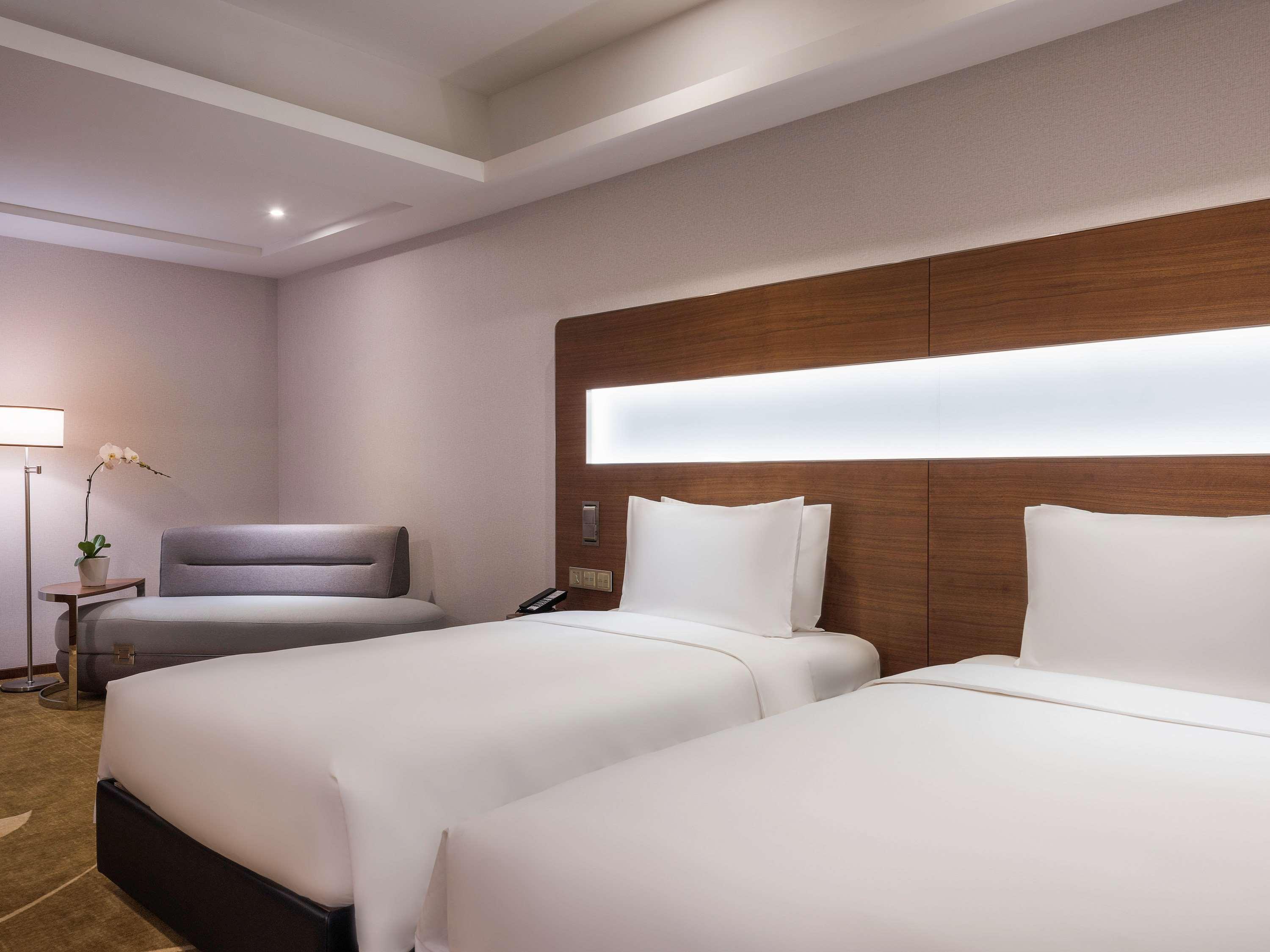 Novotel Shanghai Hongqiao Exterior foto